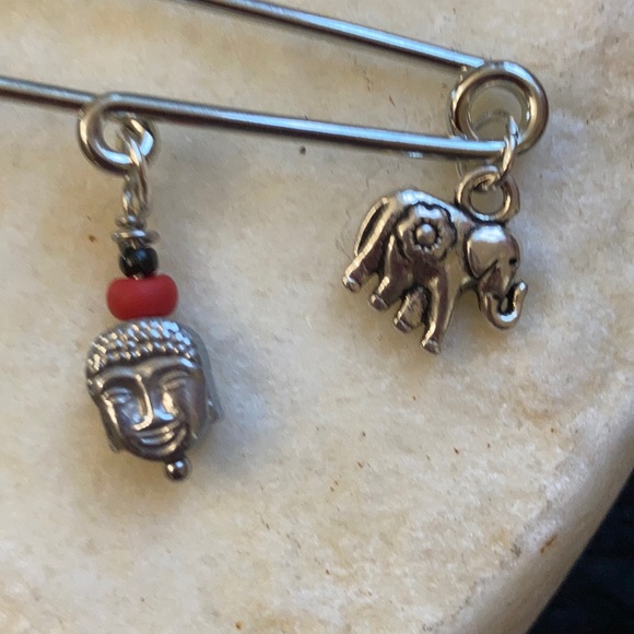 Buddha| Elephant Lucky Protection pin brooch - Picture 6 of 10